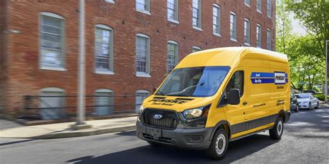 Rent Cargo Vans